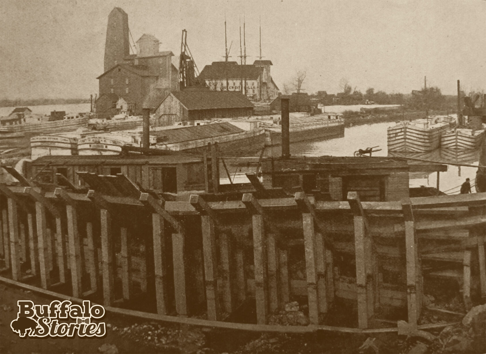 erie canal dam at Ferry Street.jpg